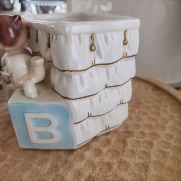 Vintage Baby Planter - Picture 11 of 13